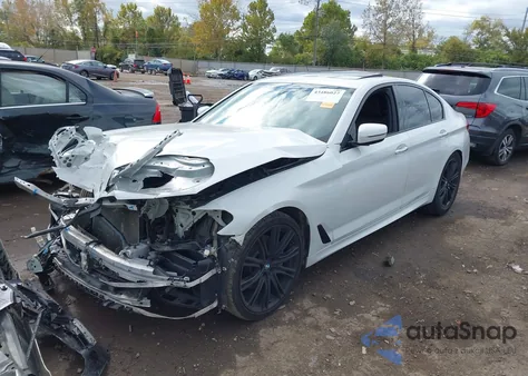 2017 BMW 540I из США, поврежденный, VIN WBAJE5C37HG913864